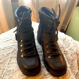 G by Guess Lug Sole combat boots!